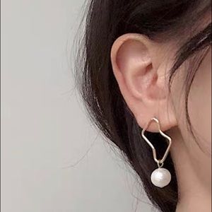pearl earrings